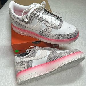 NIKE Air Force 1 ‘07 LV8